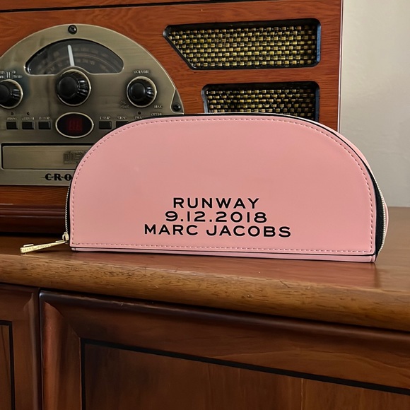 Marc Jacobs Accessories - Authentic Marc Jacobs Zip Up Pouch/ Makeup/ Toiletries Bag